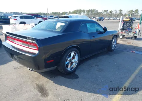 2010 Dodge Challenger R/T z USA, uszkodzony, nr VIN 2B3CJ5DTXAH200152